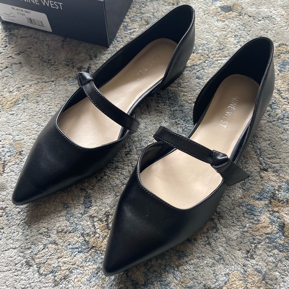 Nine West Women's Luso Pointy Toe Slip-on Dress Flats Black Size 8.5 - Picture 2 of 6